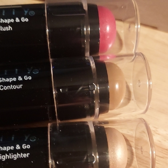 Mally Beauty Highlight & Contour Trio - Picture 6 of 7